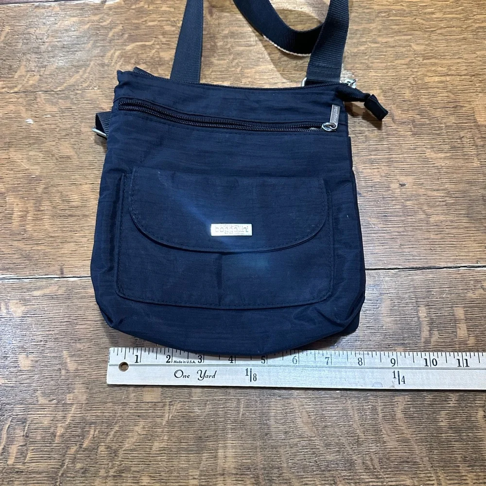 Ecco stylish baggalini